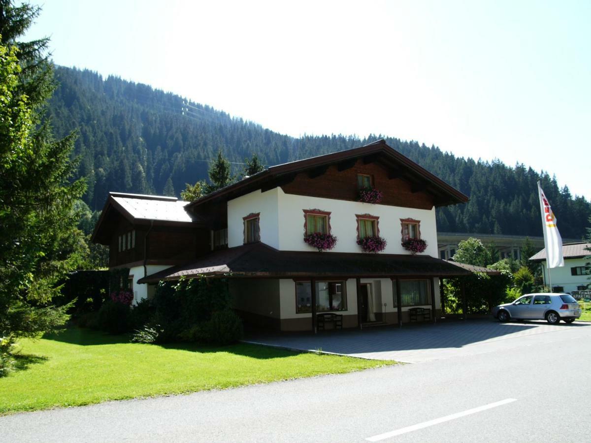 Appartements Burtscher Klosterle am Arlberg Exterior photo